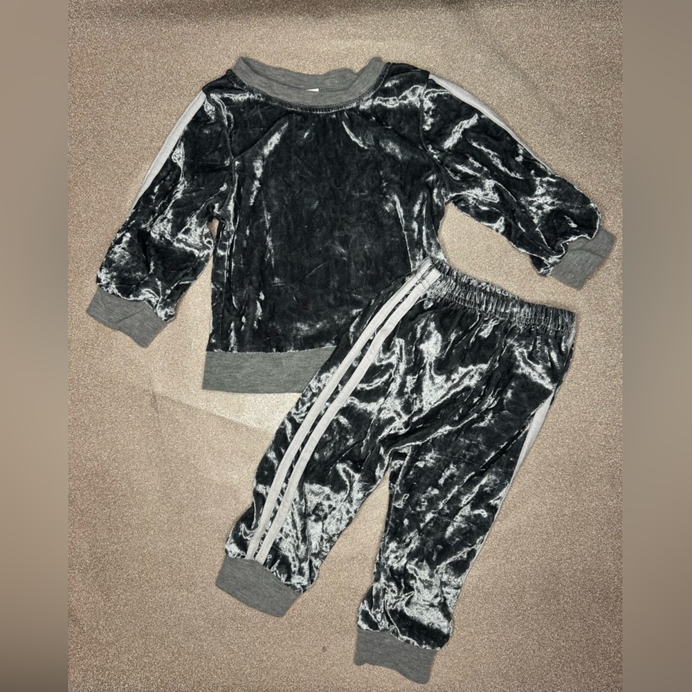 Velour Toddler track suit size 2T